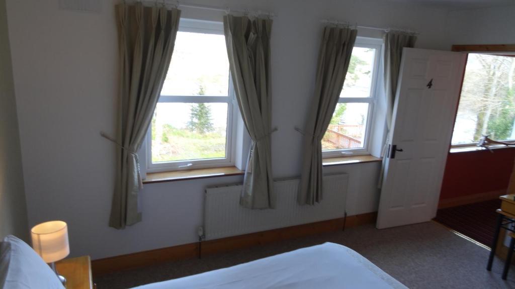 מלון קנמארה Watersedge Seaviews מראה חיצוני תמונה