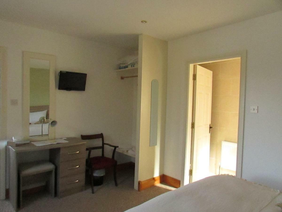 מלון קנמארה Watersedge Seaviews מראה חיצוני תמונה